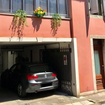 Apartamento Che Piacere! Udine In Centro Col Posto Auto Exterior foto